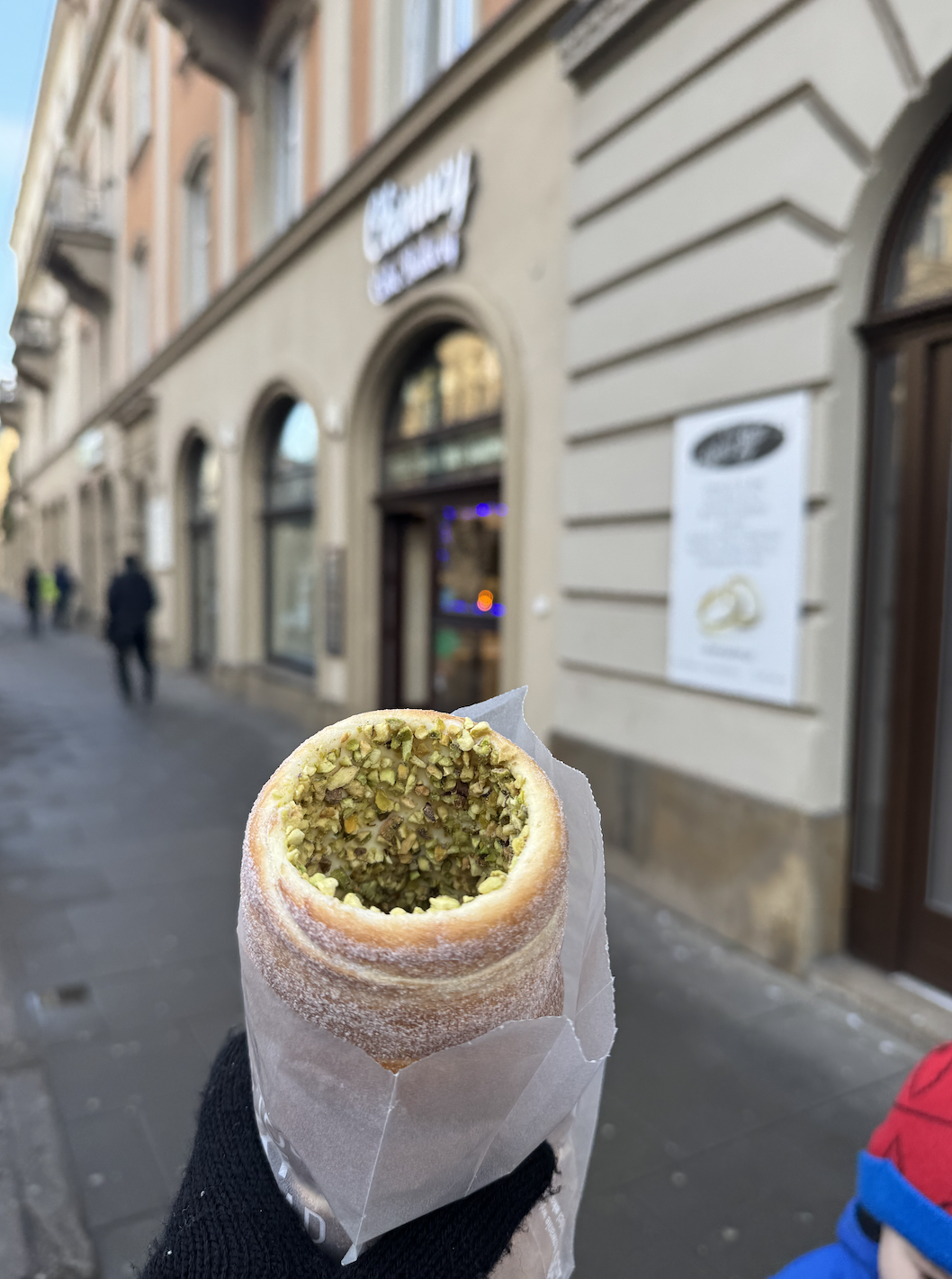 krakow, Violet Glenton
